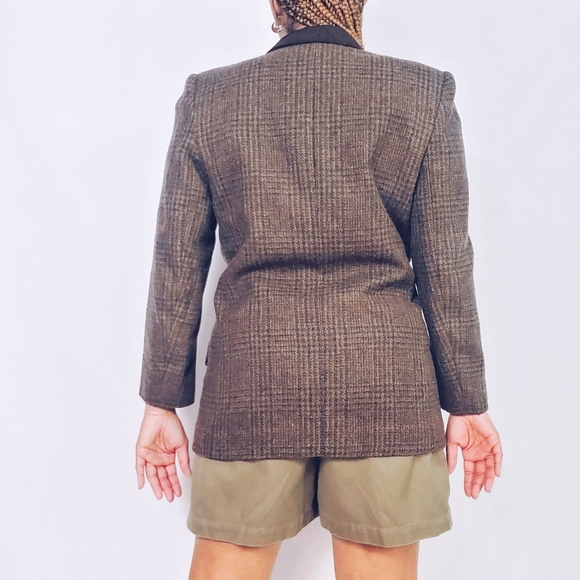 Suede Trimmed Blazer - Picture 4 of 9